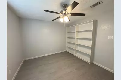 821 S Guadalupe Street, Lockhart, TX 78644 - Photo 28