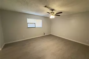 821 S Guadalupe St, Lockhart, TX 78644 - Photo 16