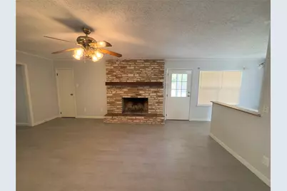 821 S Guadalupe Street, Lockhart, TX 78644 - Photo 14