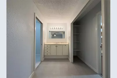 821 S Guadalupe Street, Lockhart, TX 78644 - Photo 18