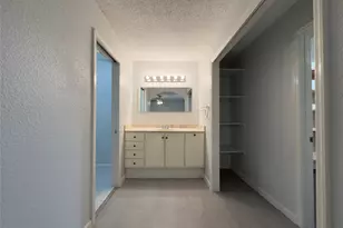 821 S Guadalupe St, Lockhart, TX 78644 - Photo 18