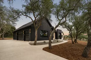 111 High Plains Dr, Dripping Springs, TX 78620 - Photo 2
