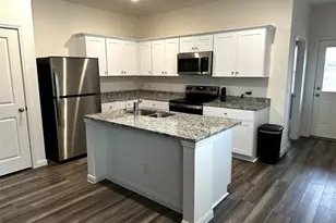 207 Enforcer Loop, Jarrell, TX 76537 - Photo 4