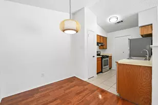 3221 Darnell Dr, Austin, TX 78745 - Photo 6