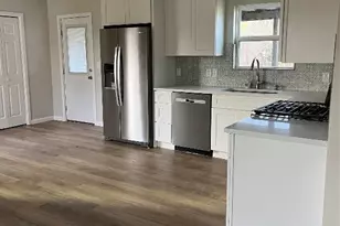 1100 Wallace St, Taylor, TX 76574 - Photo 12