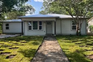 1100 Wallace St, Taylor, TX 76574 - Photo 1