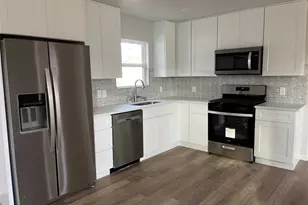 1100 Wallace St, Taylor, TX 76574 - Photo 8