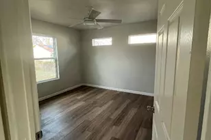 1100 Wallace St, Taylor, TX 76574 - Photo 16