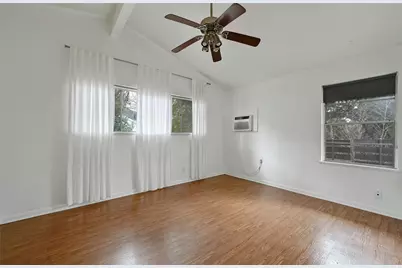 515 Pecan Grove Rd #A, Austin, TX 78704 - Photo 10