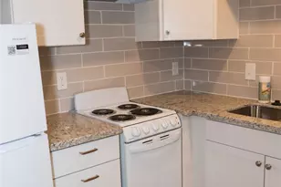 97 Anthony St, Austin, TX 78702 - Photo 4
