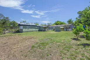 11103 Hialeah St, Del Valle, TX 78617 - Photo 10