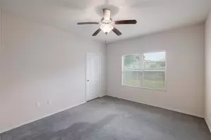 5700 Eden Dr, Austin, TX 78747 - Photo 16