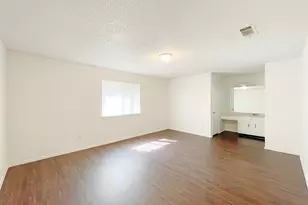 656 Mairo St, Austin, TX 78748 - Photo 8