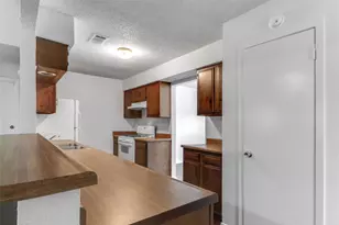 656 Mairo St, Austin, TX 78748 - Photo 8