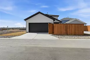 209 Betsy Rd, Hutto, TX 78634 - Photo 20