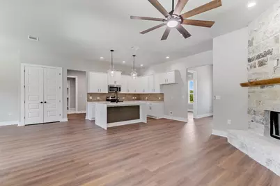 118 Rosebud Ranch Road, Bertram, TX 78605 - Photo 10