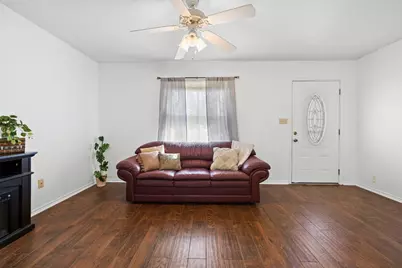 121 S Plant Ave Avenue #APT 102, Boerne, TX 78006 - Photo 8