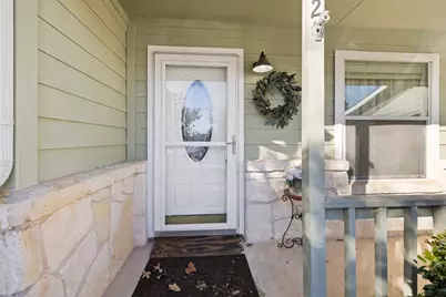 121 S Plant Ave Avenue #APT 102, Boerne, TX 78006 - Photo 4