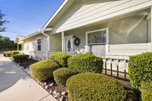 121 S Plant Ave Ave, Boerne, TX 78006 - Photo 2