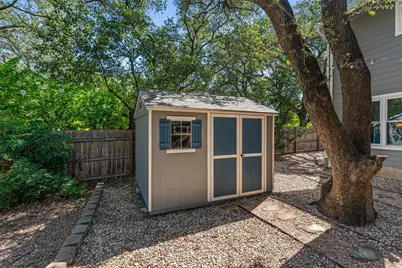 8300 Grayledge Drive, Austin, TX 78753 - Photo 16