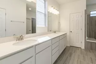 9113 Garnet Dr, Austin, TX 78729 - Photo 18