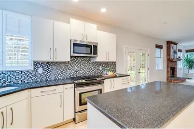 7800 Lonesome Dove Cove, Austin, TX 78729 - Photo 2