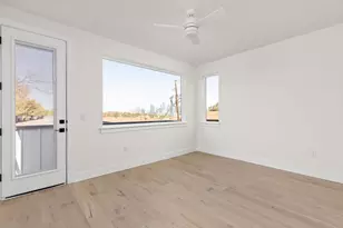 1402 Summit St, Austin, TX 78741 - Photo 14