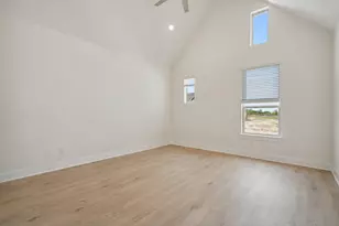 580 Treadwell Ln, Kyle, TX 78640 - Photo 10