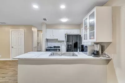 205 Liverpool Drive, Austin, TX 78745 - Photo 8