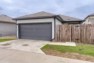 1907 Pecan Island Dr, Leander, TX 78641 - Photo 18