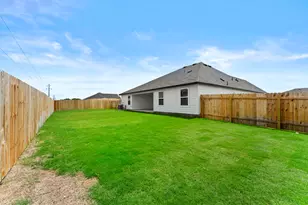 162 Teal St, Fredericksburg, TX 78624 - Photo 38