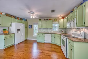 113 Red Bird Dr, Kingsland, TX 78639 - Photo 10
