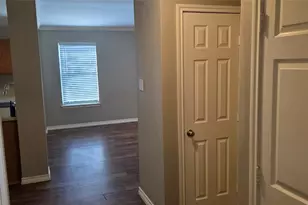 204 Quail Hollow Dr, Hutto, TX 78634 - Photo 14