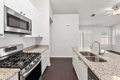 160 Prairie Springs Loop, Georgetown, TX 78626 - Photo 14