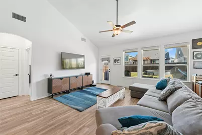 136 Banyon Drive, Liberty Hill, TX 78642 - Photo 10