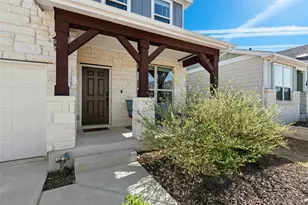 136 Banyon Dr, Liberty Hill, TX 78642 - Photo 2