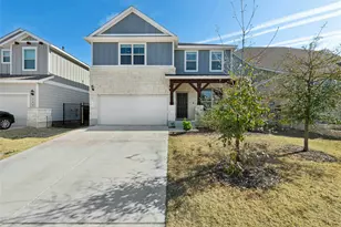 136 Banyon Dr, Liberty Hill, TX 78642 - Photo 2