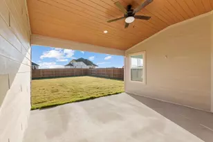 121 Keswick St, Liberty Hill, TX 78642 - Photo 24