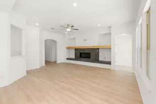 121 Keswick St, Liberty Hill, TX 78642 - Photo 10