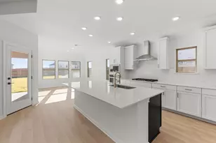 121 Keswick St, Liberty Hill, TX 78642 - Photo 6