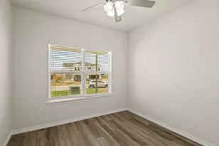 506 Whirlaway Dr, Jarrell, TX 76537 - Photo 4