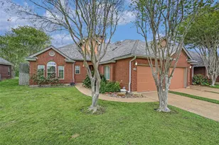 539 Colovista Pkwy, Bastrop, TX 78602 - Photo 2
