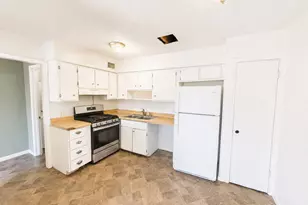 2301 Mission Hill Dr, Austin, TX 78741 - Photo 10