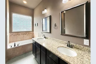 292 Cardinal Drive, Paige, TX 78659 - Photo 18