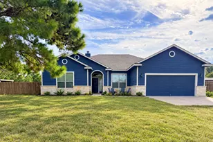 292 Cardinal Dr, Paige, TX 78659 - Photo 1