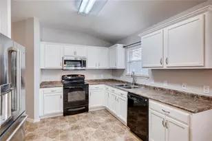 1408 Portchester Castle Path, Pflugerville, TX 78660 - Photo 2