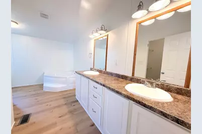 3063 County Road 484, Elgin, TX 78621 - Photo 20