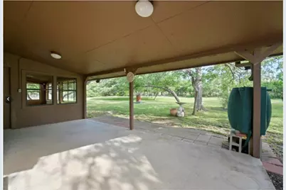 300 W Sequoia Spur, Georgetown, TX 78628 - Photo 6