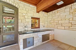 2180 La Ventana Pkwy, Driftwood, TX 78619 - Photo 32