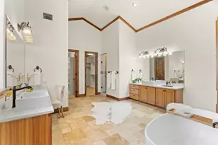 2180 La Ventana Pkwy, Driftwood, TX 78619 - Photo 16